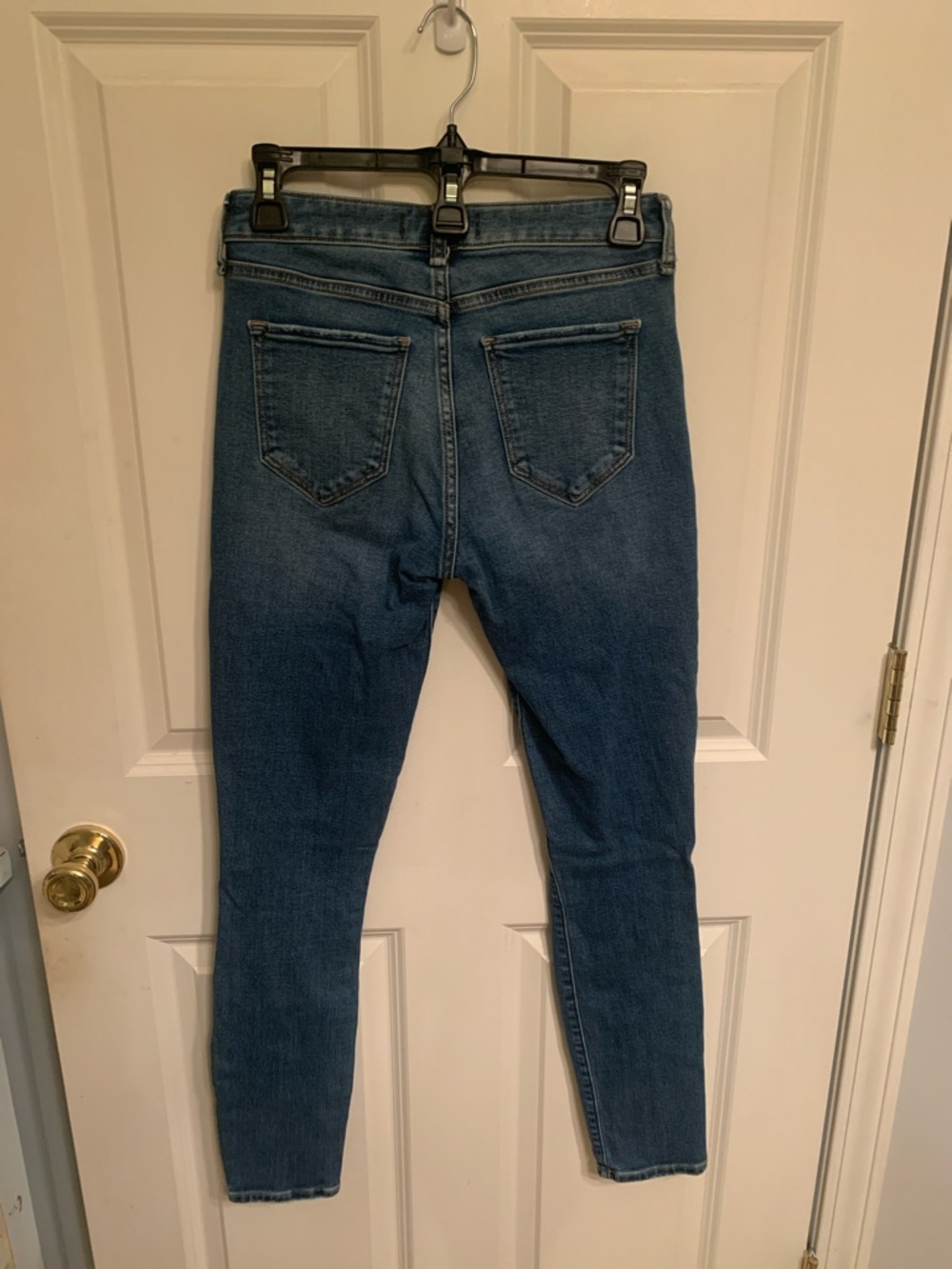 Abercrombie & Fitch Medium Blue Distressed Skinny Jeans Mid Rise 26/2R Ripped - Picture 7 of 9